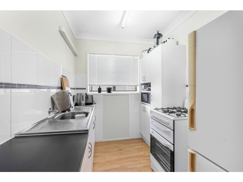 38 Victor Street, Holland Park QLD 4121