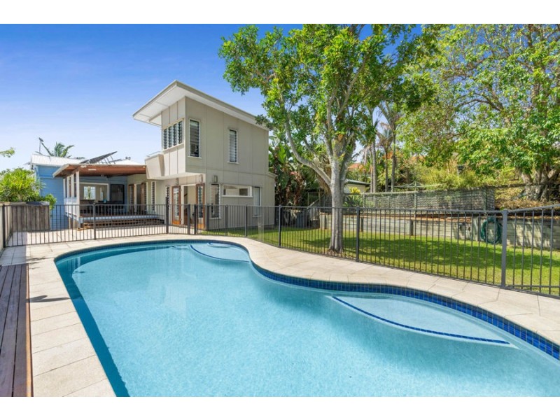 32 Lochaber Street, Dutton Park QLD 4102