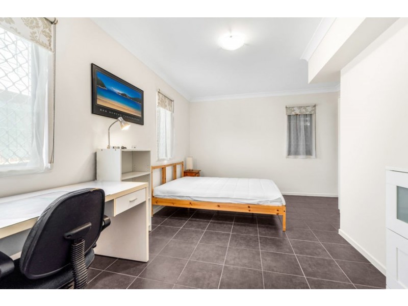 32 Lochaber Street, Dutton Park QLD 4102