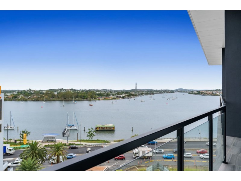 906/8 Hunt Street, Hamilton QLD 4007