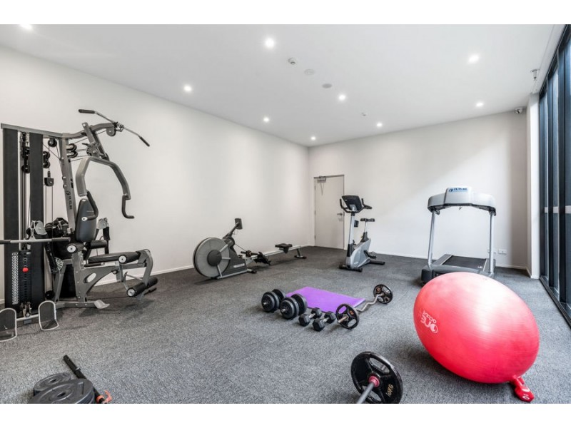 906/8 Hunt Street, Hamilton QLD 4007