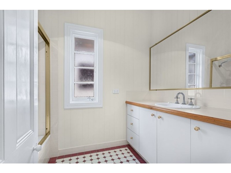 55 Abingdon Street, Woolloongabba QLD 4102