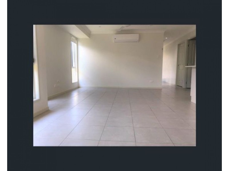 1/17 Foster Circuit, Hillcrest QLD 4118