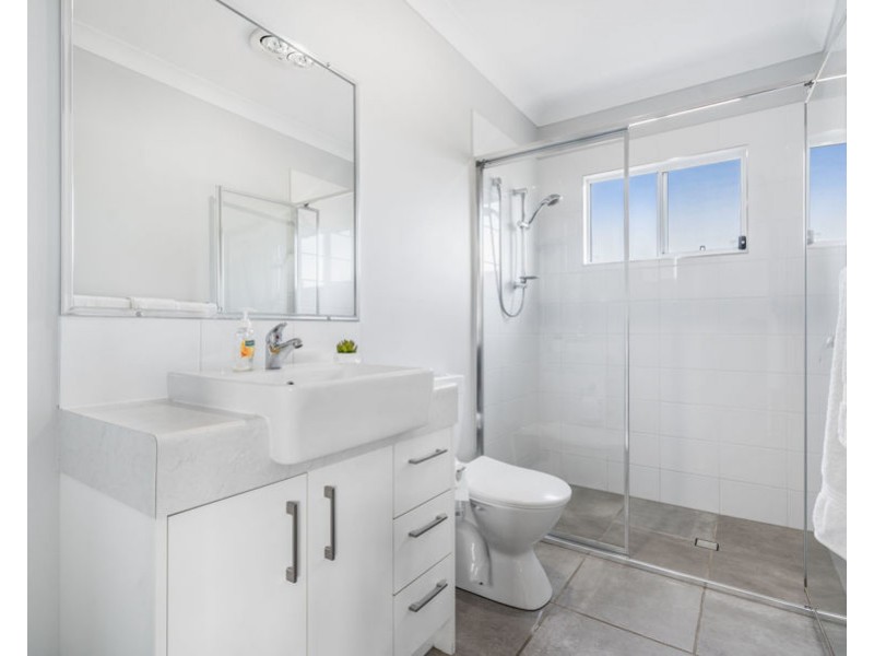 2/15 Wilde Street, Wynnum QLD 4178