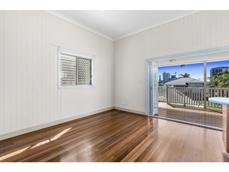 32 Redfern Street, Woolloongabba QLD 4102