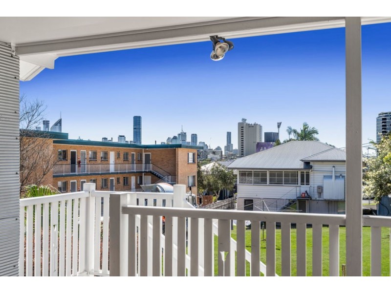 32 Redfern Street, Woolloongabba QLD 4102