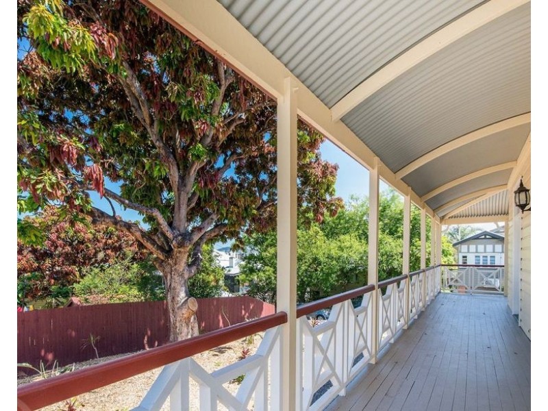 11 Ellis Street, Kangaroo Point QLD 4169