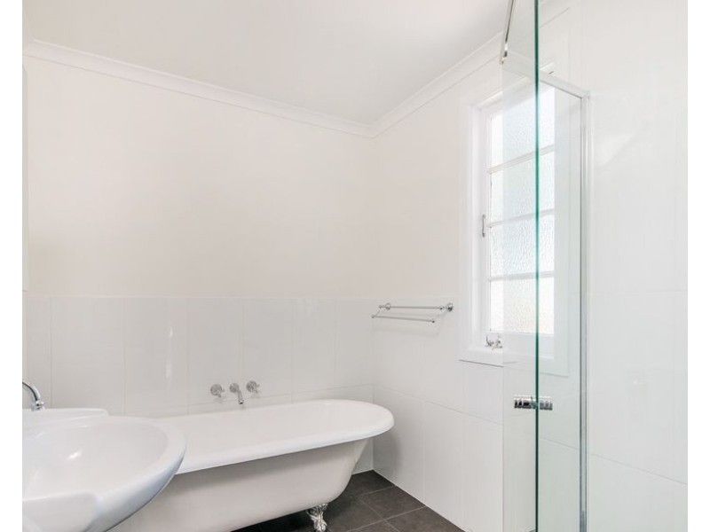 11 Ellis Street, Kangaroo Point QLD 4169