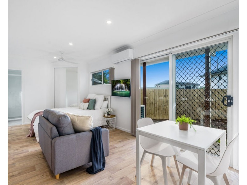 2/1036 Gympie Road, Chermside QLD 4032