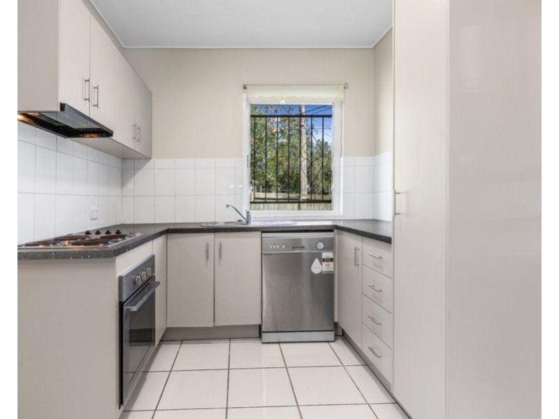 3/9 Woodford Street, Holland Park QLD 4121