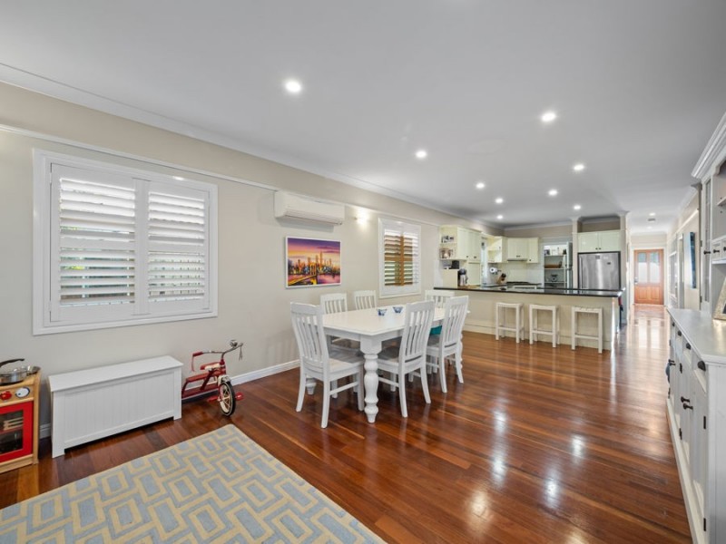 16 Eskgrove Street, East Brisbane QLD 4169