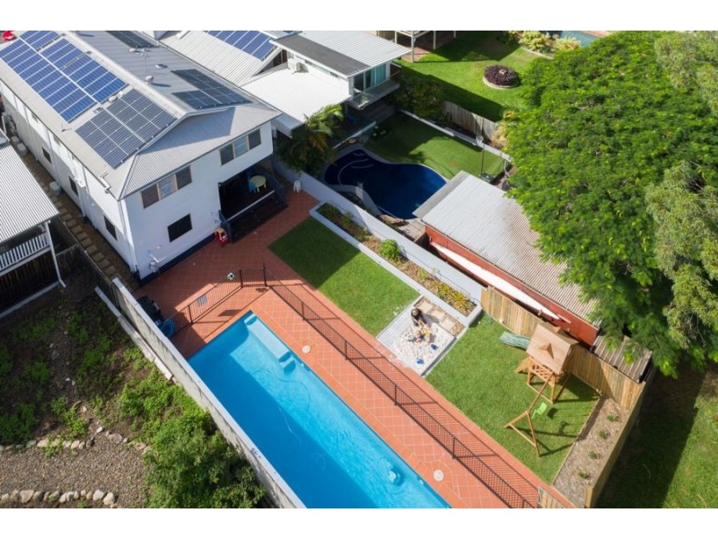 16 Eskgrove Street, East Brisbane QLD 4169