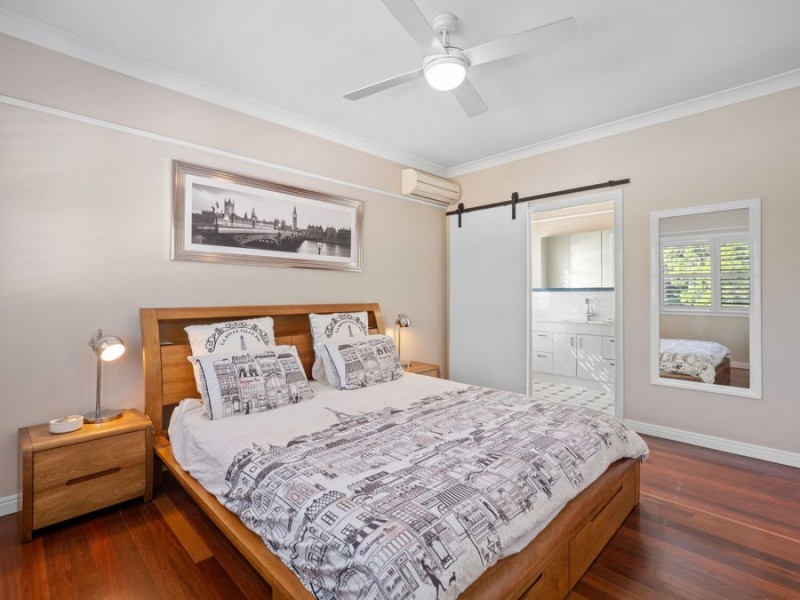 16 Eskgrove Street, East Brisbane QLD 4169