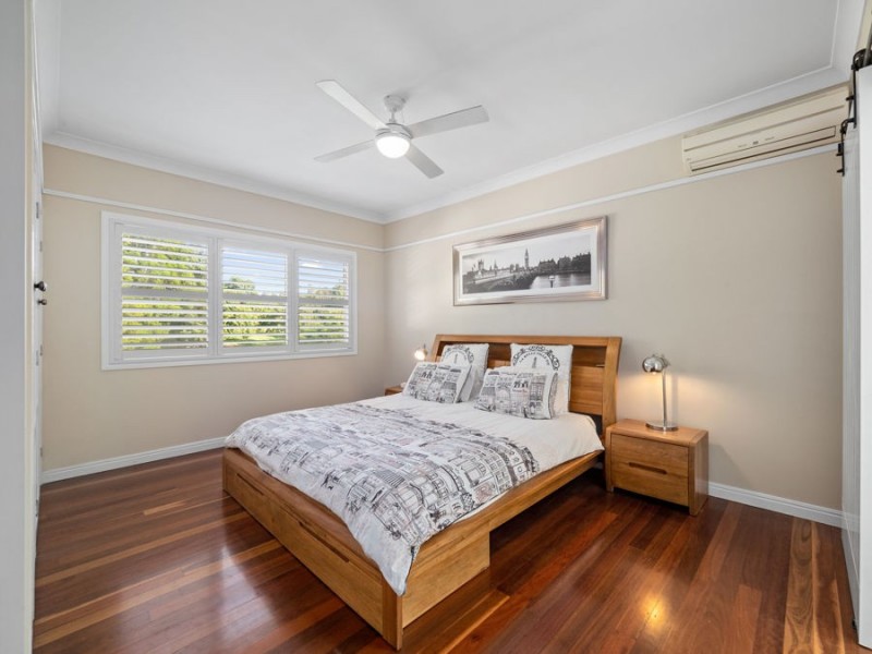 16 Eskgrove Street, East Brisbane QLD 4169