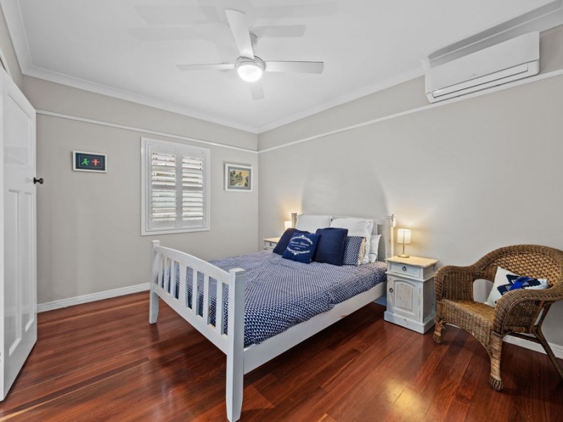 16 Eskgrove Street, East Brisbane QLD 4169