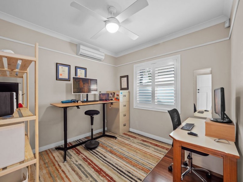 16 Eskgrove Street, East Brisbane QLD 4169