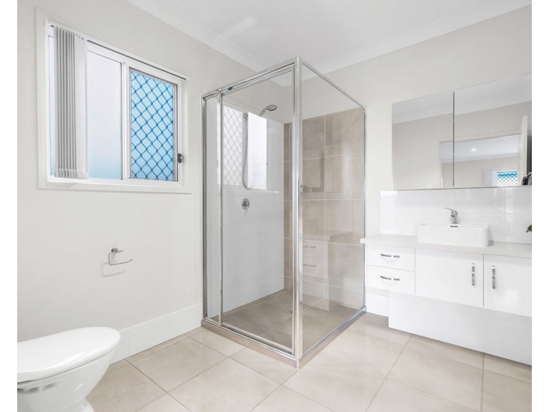 5/236 Stradbroke Avenue, Wynnum QLD 4178