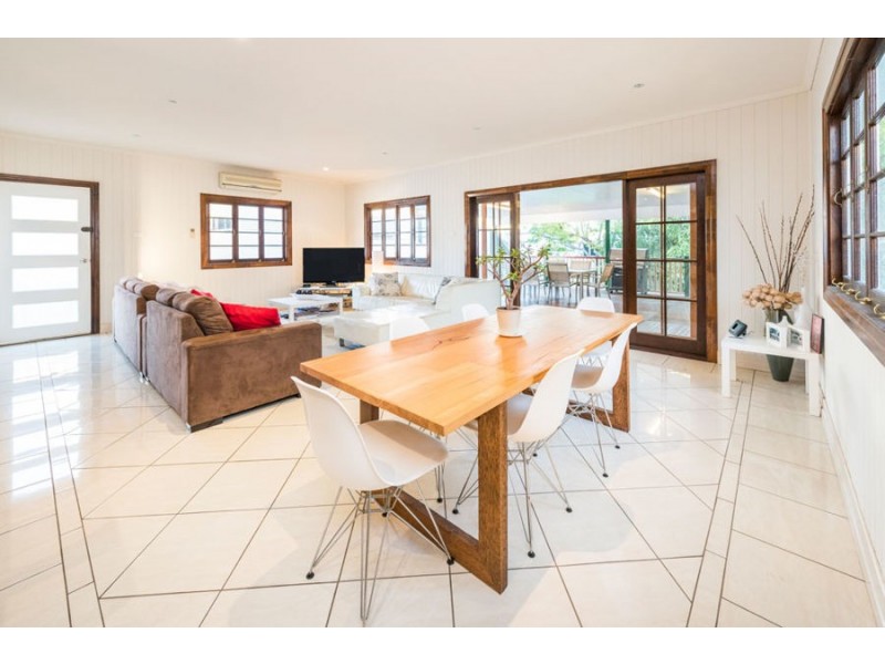 30a Katoomba Avenue, Hawthorne QLD 4171