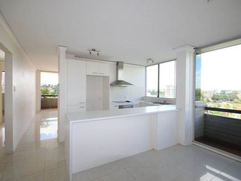 9/8 Doris Street, West End QLD 4101