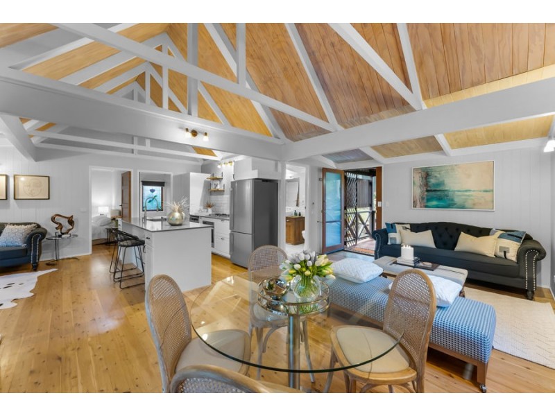 14 View Crescent, Arana Hills QLD 4054