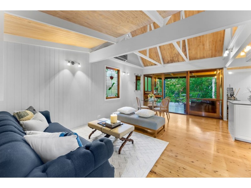 14 View Crescent, Arana Hills QLD 4054