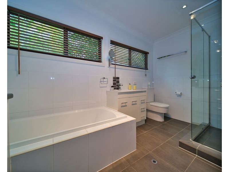 4/261 Webster Road, Stafford QLD 4053