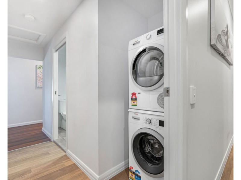 1/75 Regent Street, Woolloongabba QLD 4102