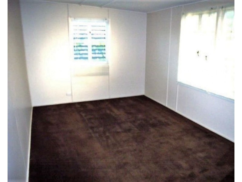 1/9 Woodford Street, Holland Park QLD 4121