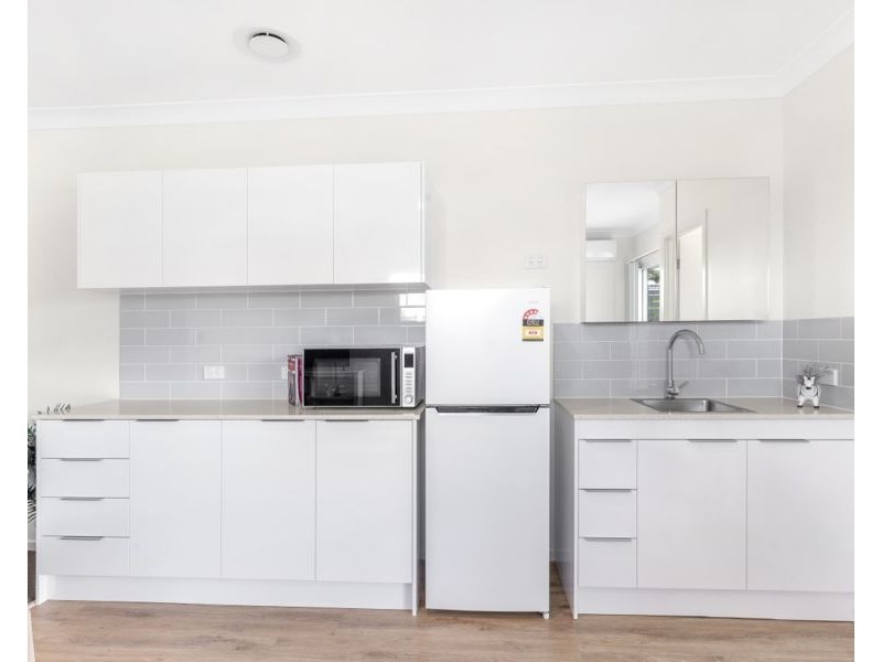 2/7 Lind Street, Newmarket QLD 4051