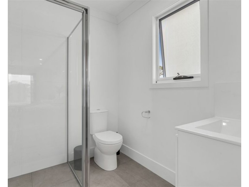 2/14 Nyleta Street, Coopers Plains QLD 4108