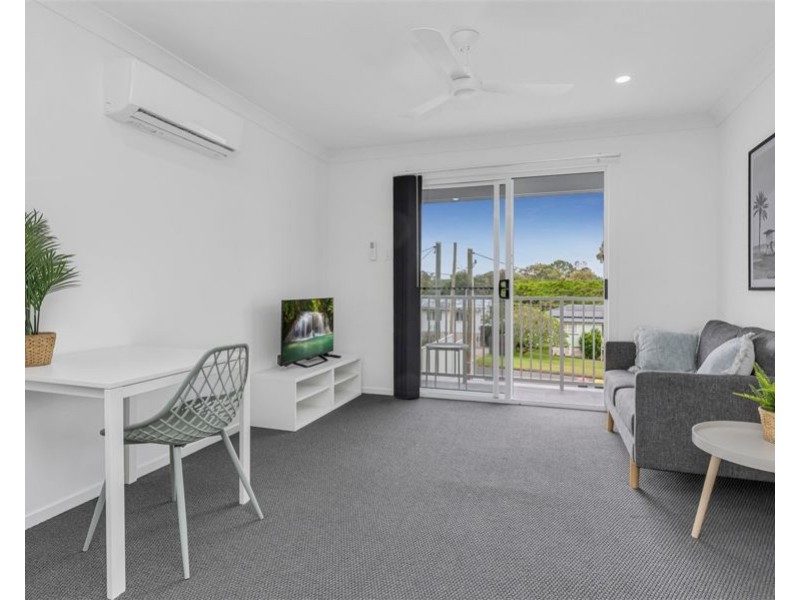 2/14 Nyleta Street, Coopers Plains QLD 4108