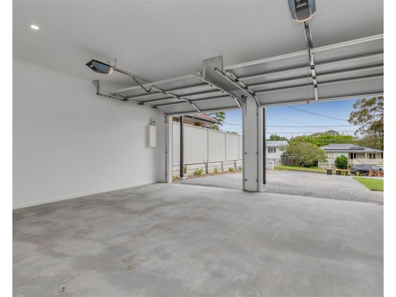 2/14 Nyleta Street, Coopers Plains QLD 4108