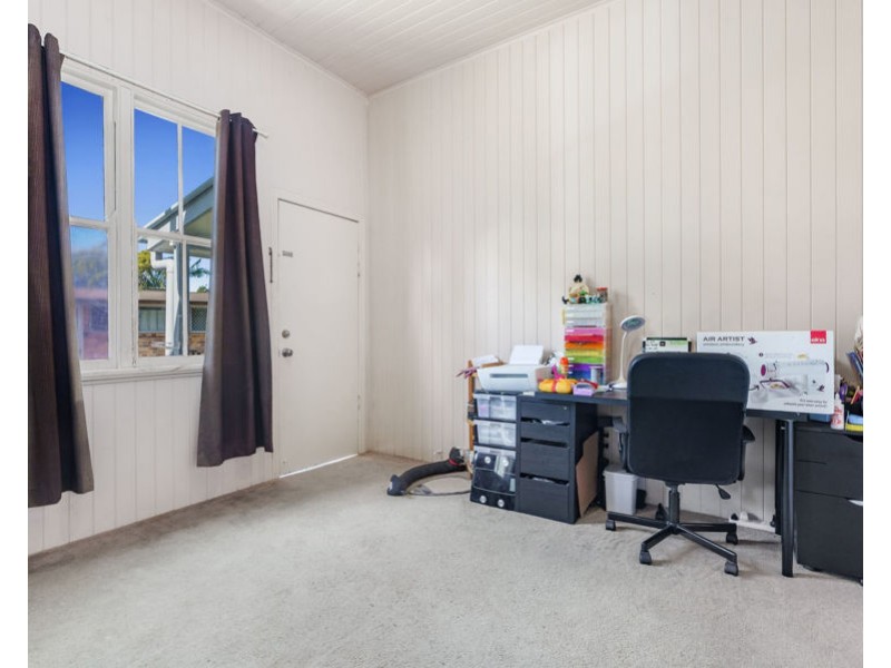 2/9 Woodford Street, Holland Park QLD 4121