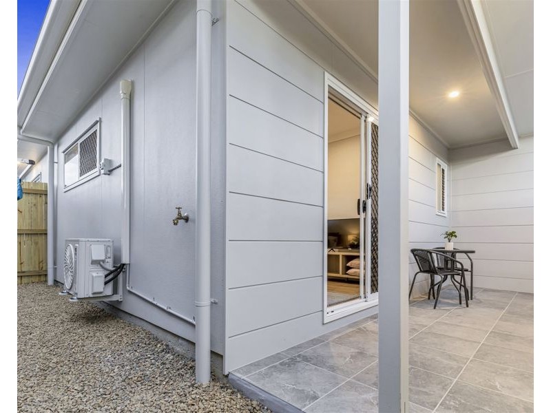 2/106a Flockton Street, Everton Park QLD 4053