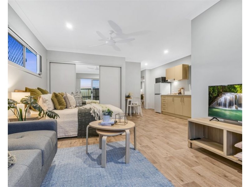 2/106a Flockton Street, Everton Park QLD 4053