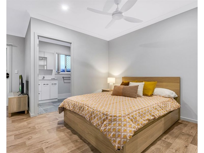 2/106a Flockton Street, Everton Park QLD 4053