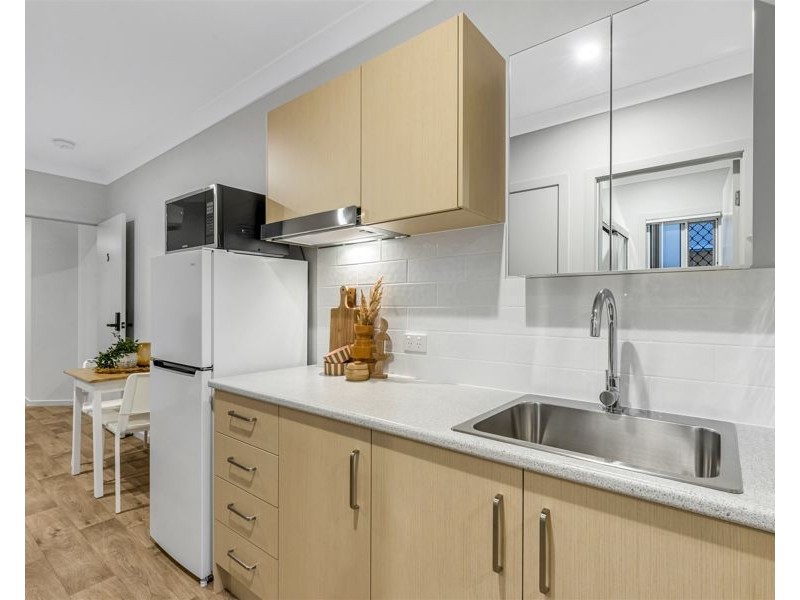 2/106a Flockton Street, Everton Park QLD 4053