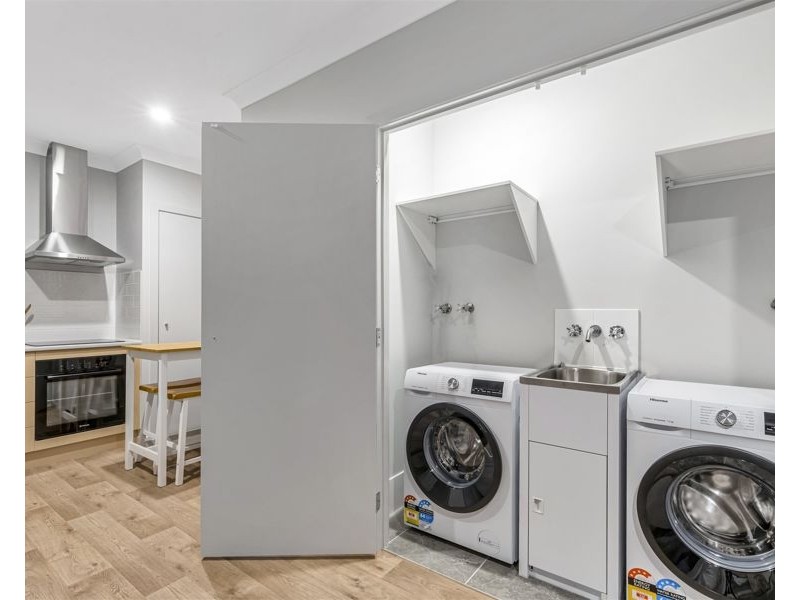 2/106a Flockton Street, Everton Park QLD 4053