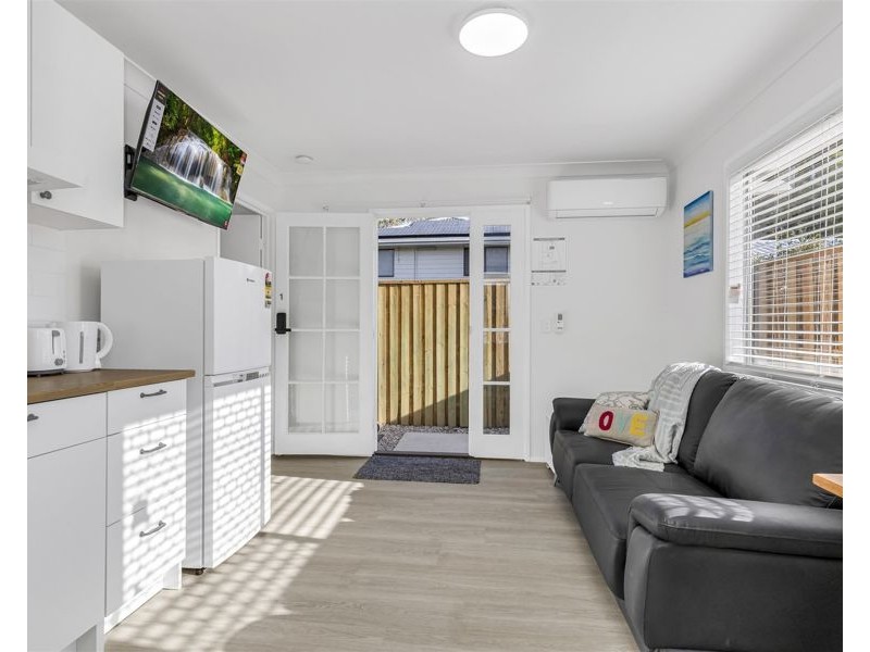 3 Pomona Terrace, Labrador QLD 4215