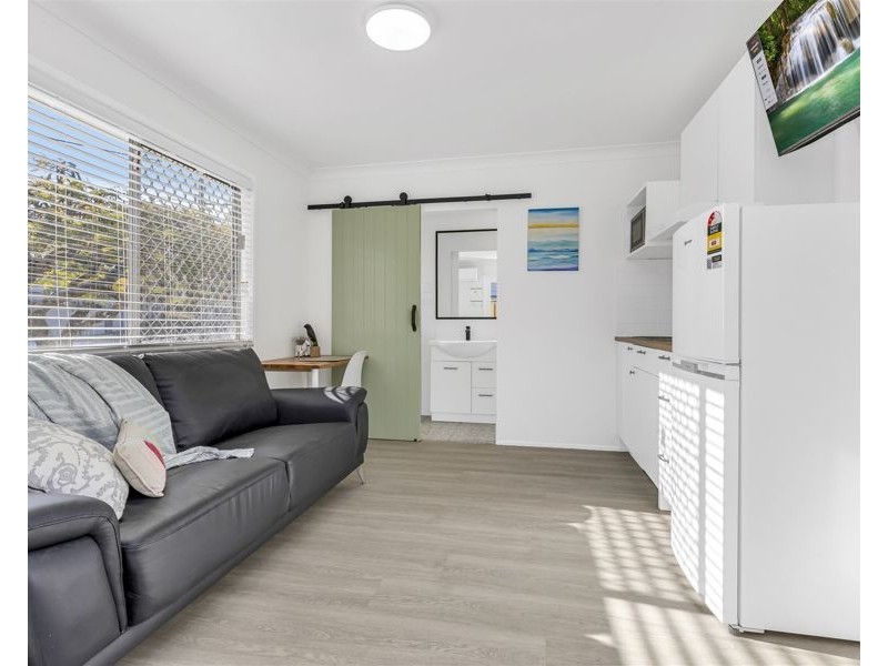 3 Pomona Terrace, Labrador QLD 4215