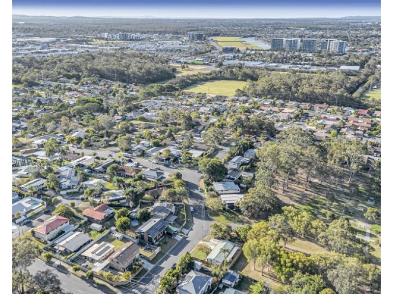 3 Pomona Terrace, Labrador QLD 4215