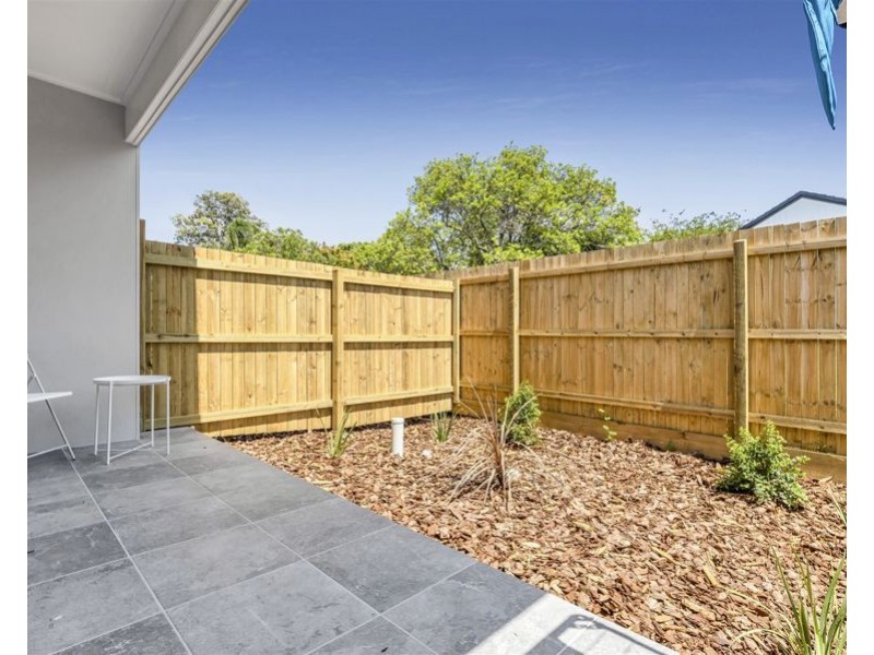 61 Hutton Avenue, Wynnum QLD 4178