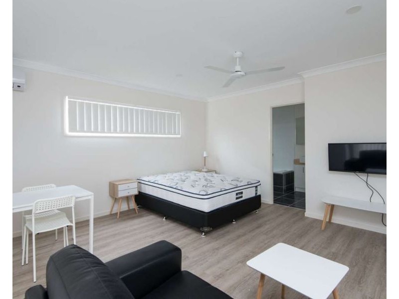 2/145 Selina St, Wynnum QLD 4178