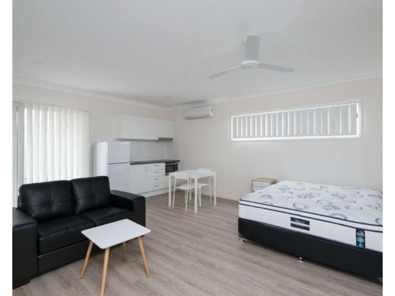 2/145 Selina St, Wynnum QLD 4178