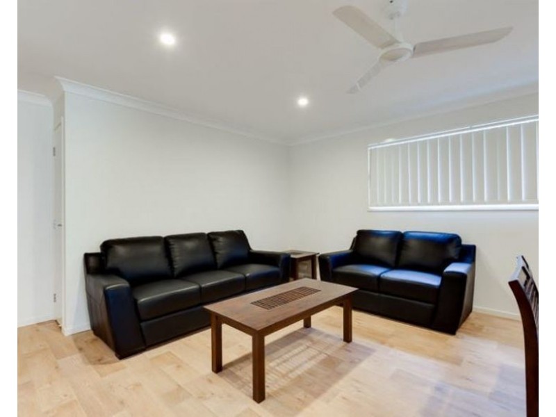 2/145 Selina St, Wynnum QLD 4178