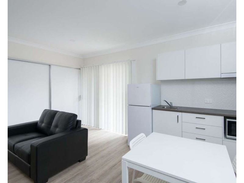 2/145 Selina St, Wynnum QLD 4178