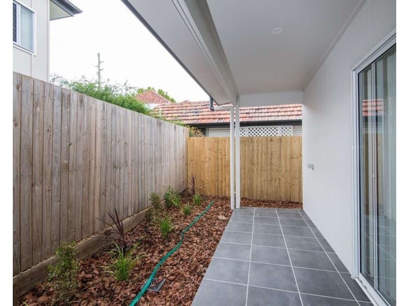 2/145 Selina St, Wynnum QLD 4178