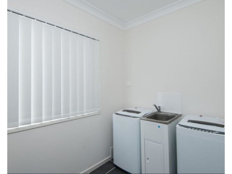 2/145 Selina St, Wynnum QLD 4178