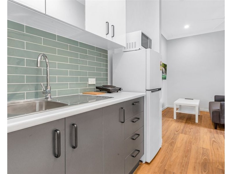 2/43 Bartholomew Street, Zillmere QLD 4034