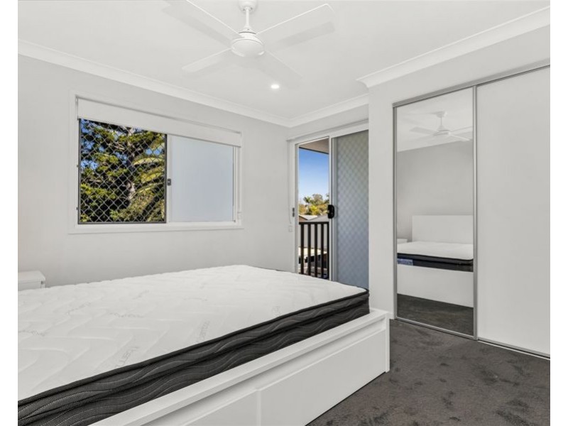 4/79 High Street, Brighton QLD 4017